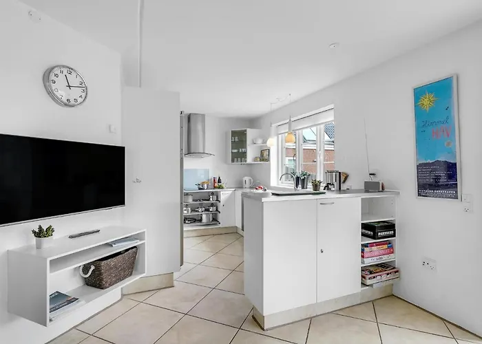 Дом отдыха Three-bedroom In *